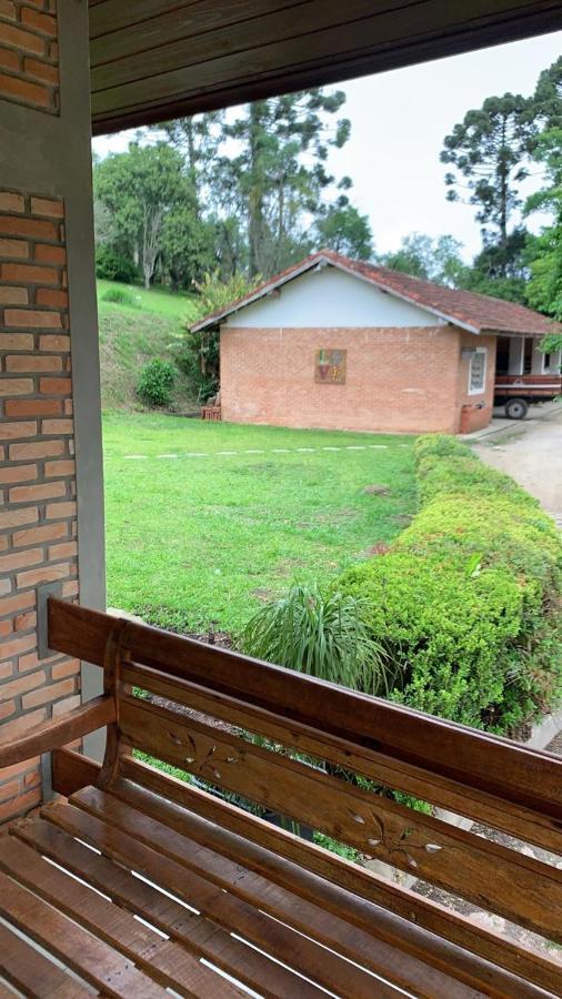 Refugio Araucarias Lodge *